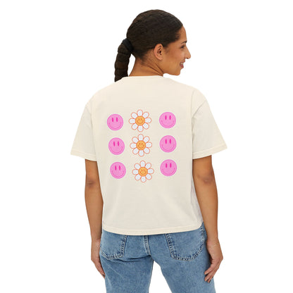 Smiling Daisy Tee