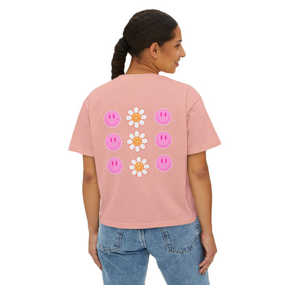 Smiling Daisy Tee