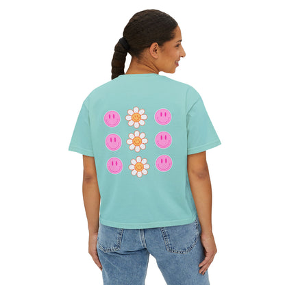 Smiling Daisy Tee